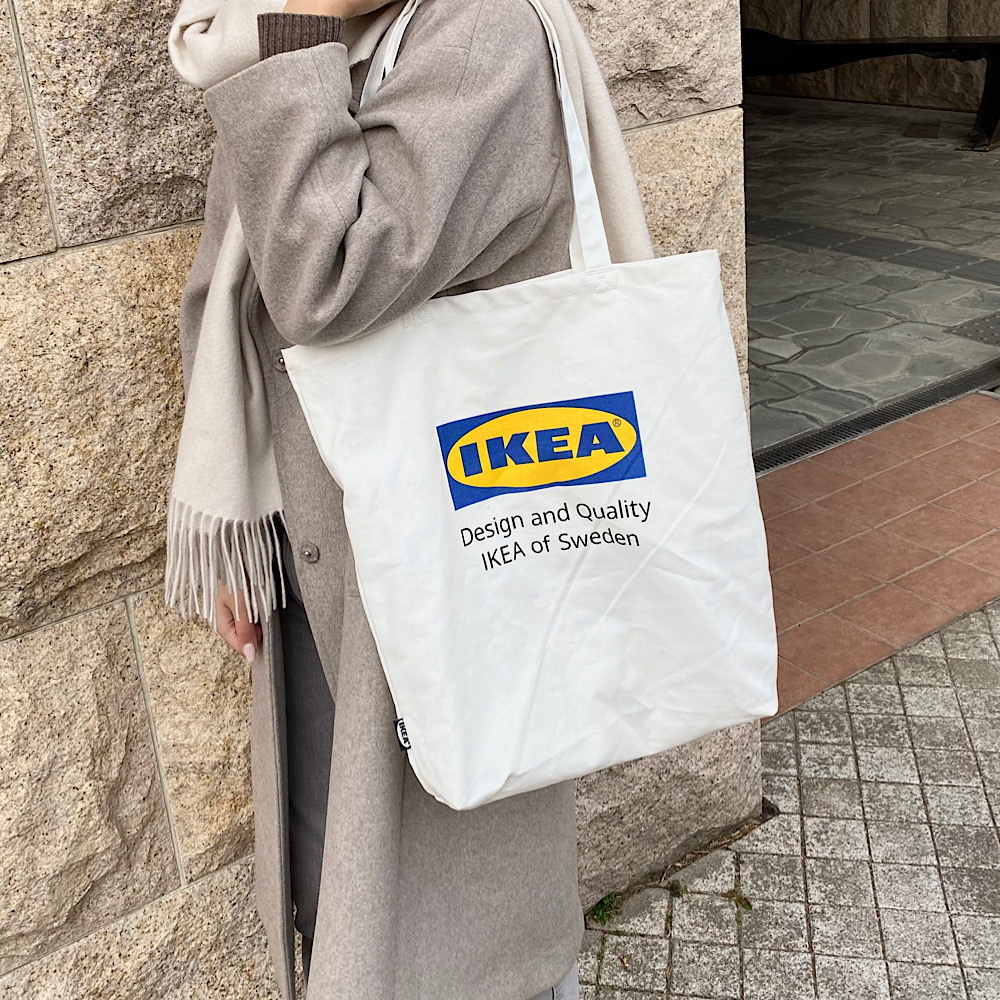 『IKEA』のロゴ入りデザイン