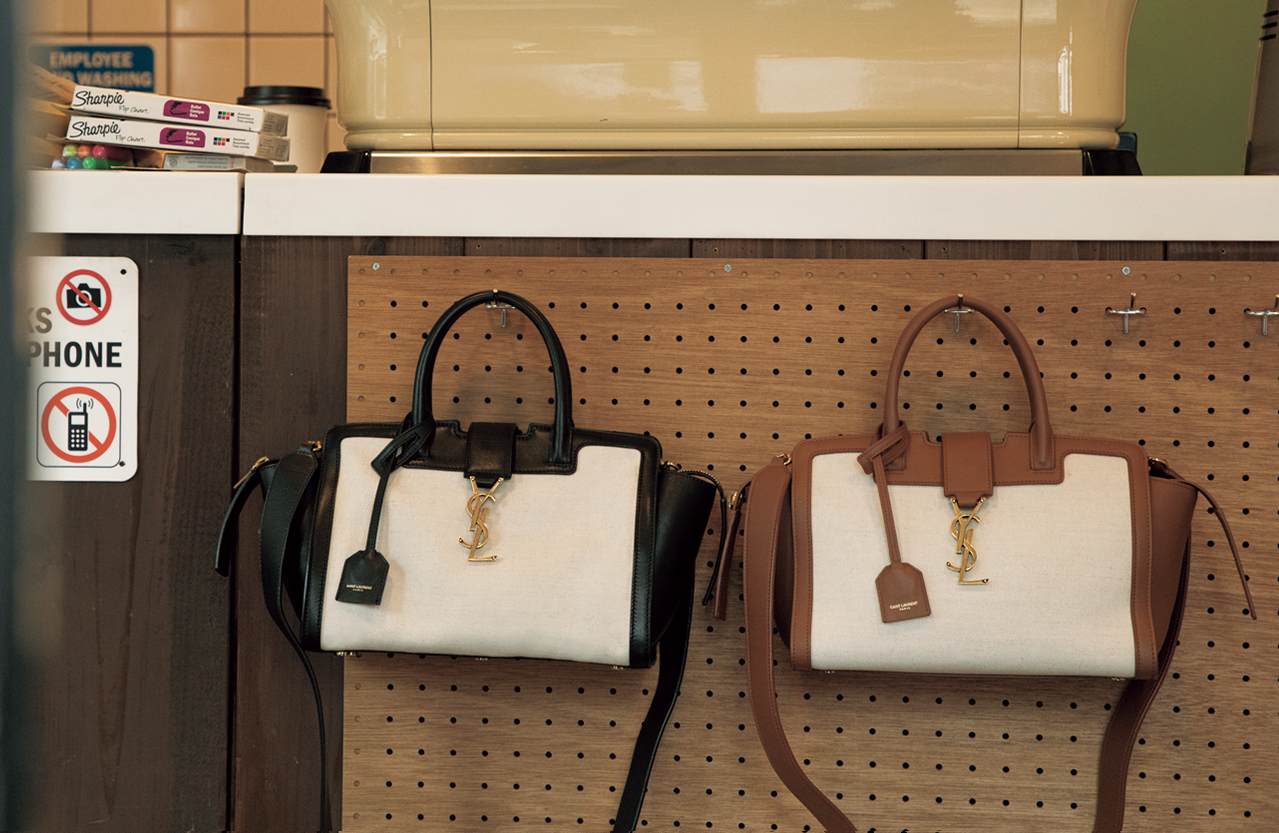 オシャレの仕上げはいつもサンローラン