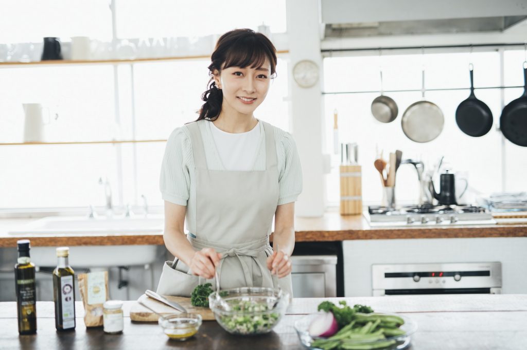 【石井美保さんの美容ルーティン】美肌のための飲み物・食べ物ルール10選