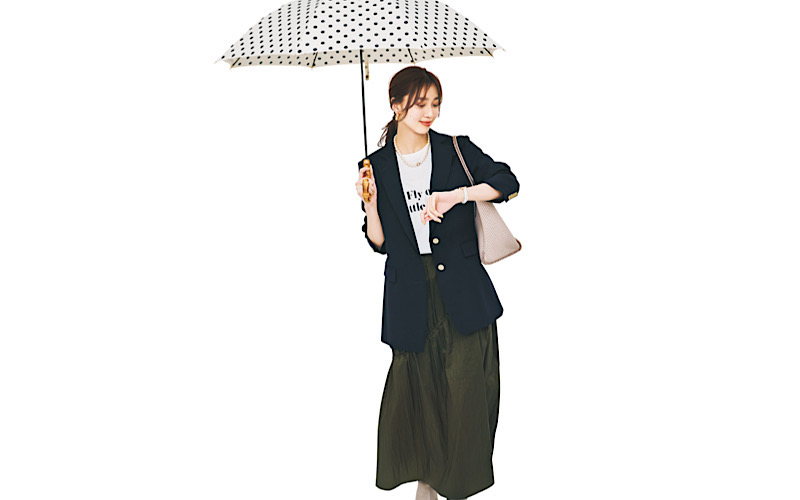 【今日の服装】土砂降りに負けない！梅雨の「通勤コーデ」って？【アラサー女子】