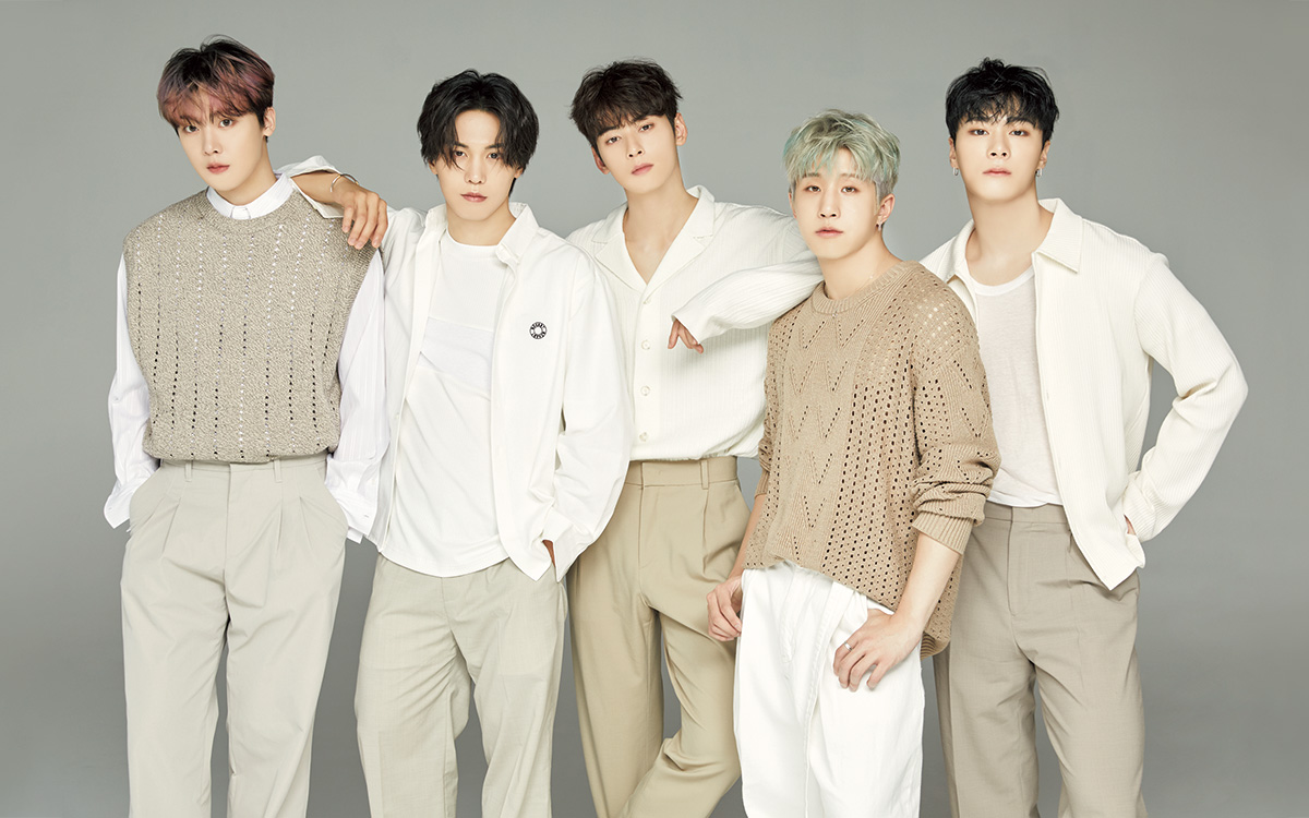 satです。ASTRO ムンビン、メンバー全員　ポラロイド 韓国6人組ボーイズグループASTRO ムンビン＆サナによる3枚⽬の
