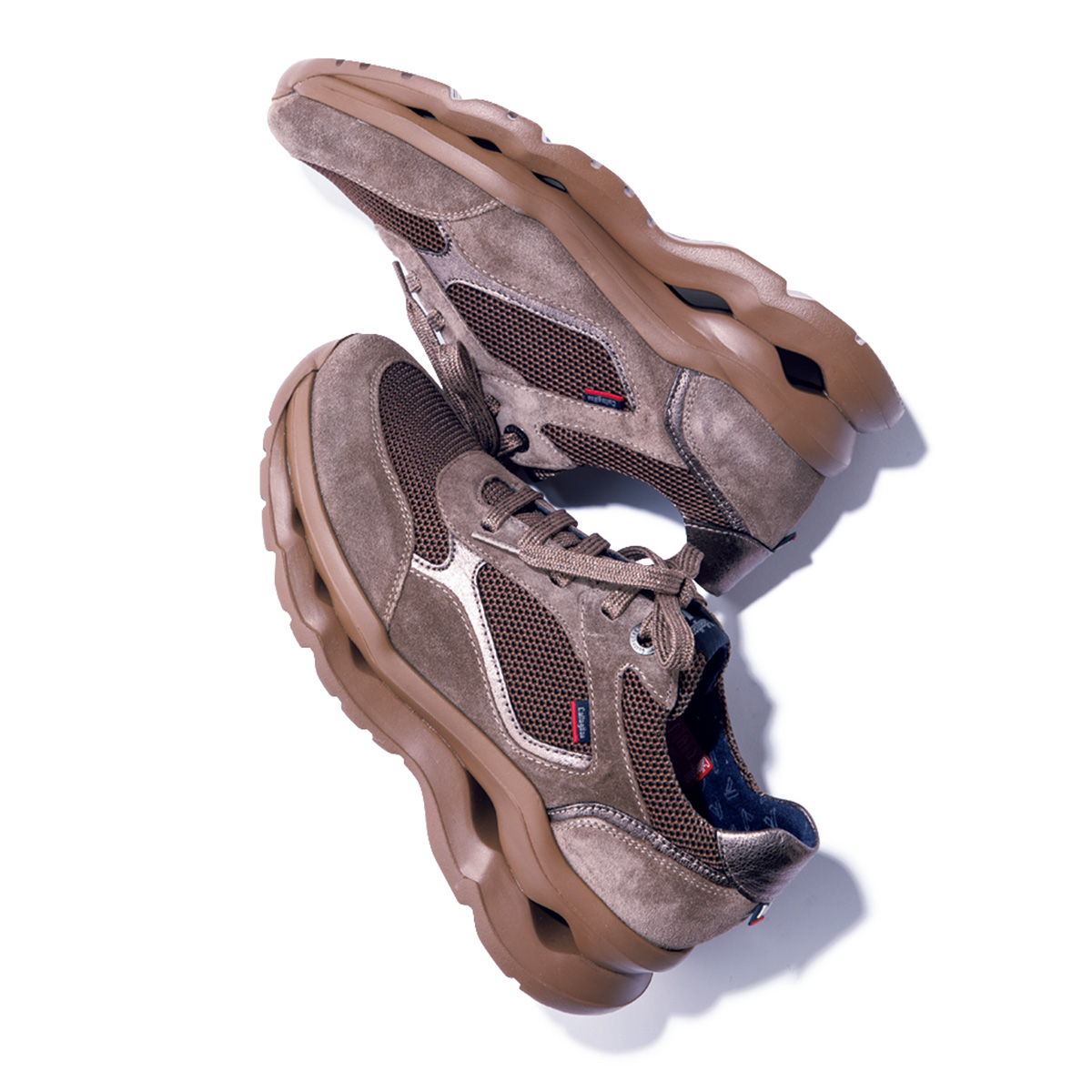 スニーカー「61501」